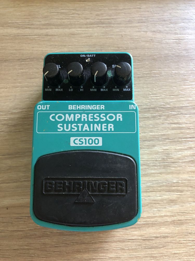 Pedal Compressor Behringer cs100