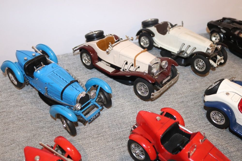 Carros de coleção BURAGO e outros