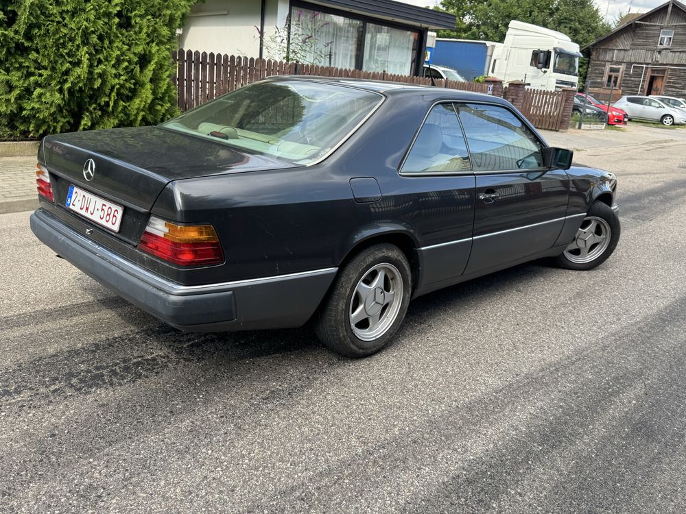 Mercedes coupe 124 beznyna klima Sprowadzony