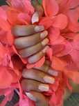 Paznokcie przedłużane naturalne manicure stylistka
