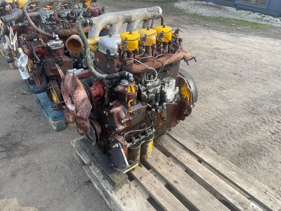 Silnik Ursus Zetor 4 cylindrowy 60 KM 64 KM 7211, 6211, 6911, C-360