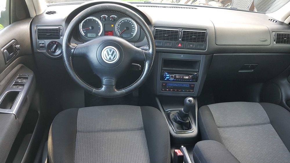 VW GOLF 4 1.6benzyna 105km wersja PACYFIC sprowadzony zrobionyNA LALE!