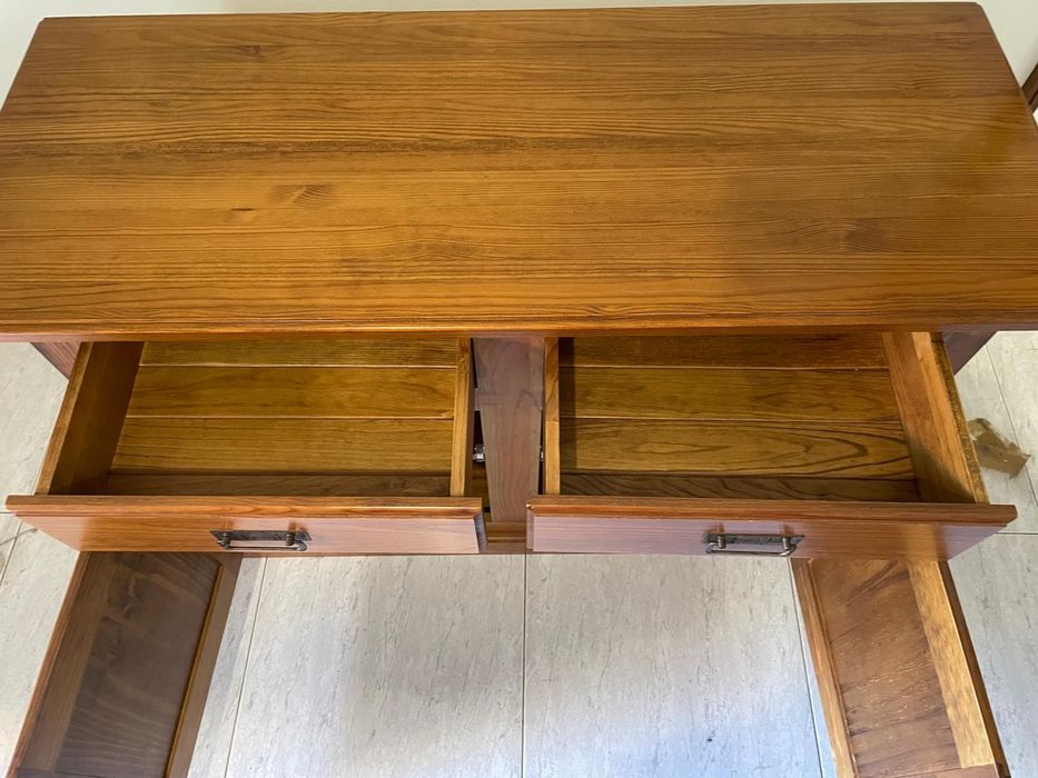 Armário de Sala em pinho