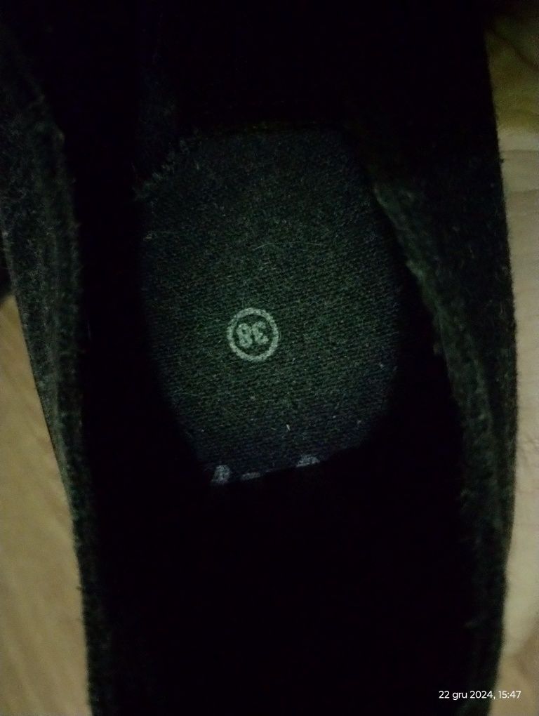 Buty czarne 38 Vty