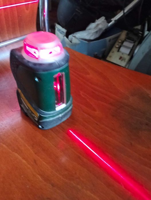 Sprzedam. Laser krzyżowy bosch