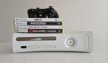 Xbox 360 com 4 jogos e 60gb de memoria