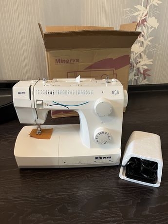 Швейна машинка Minerva M87V