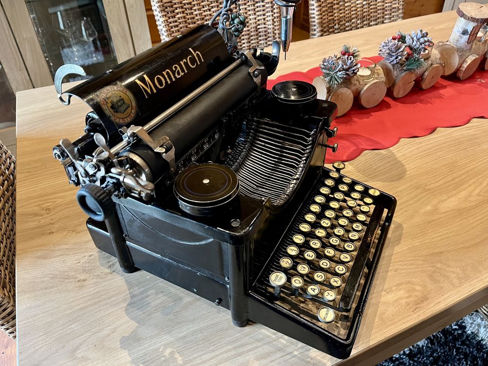 Antiga maquina escrever 1914