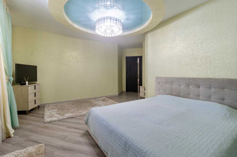 Продаж розкішного будинку, Винники