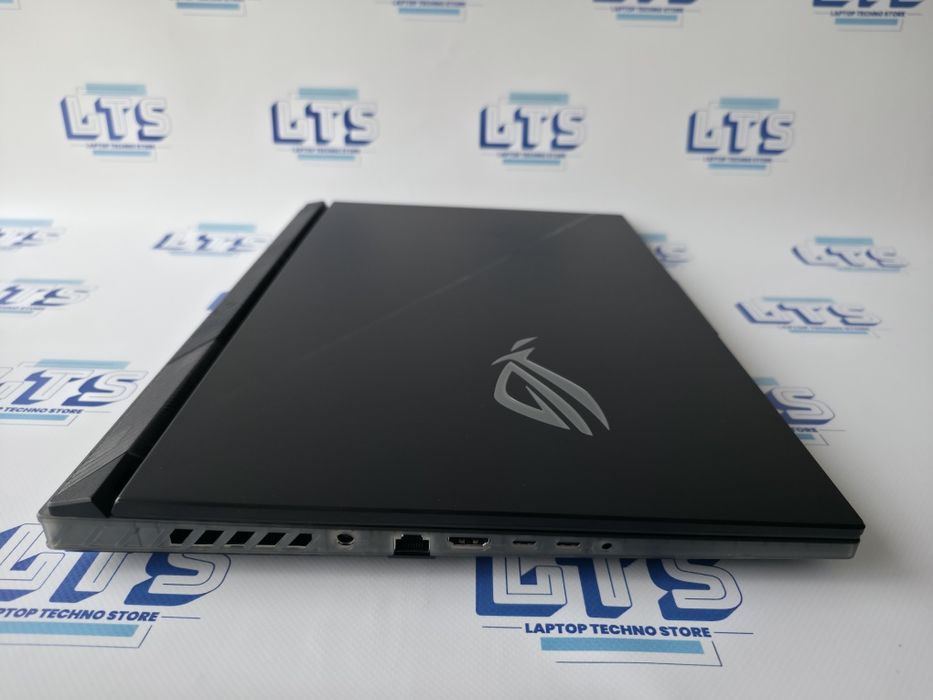 Asus Rog Strix Scar 18 2.5k 240Hz i9-14900HX/ram32/ssd-2Tb RTX4090