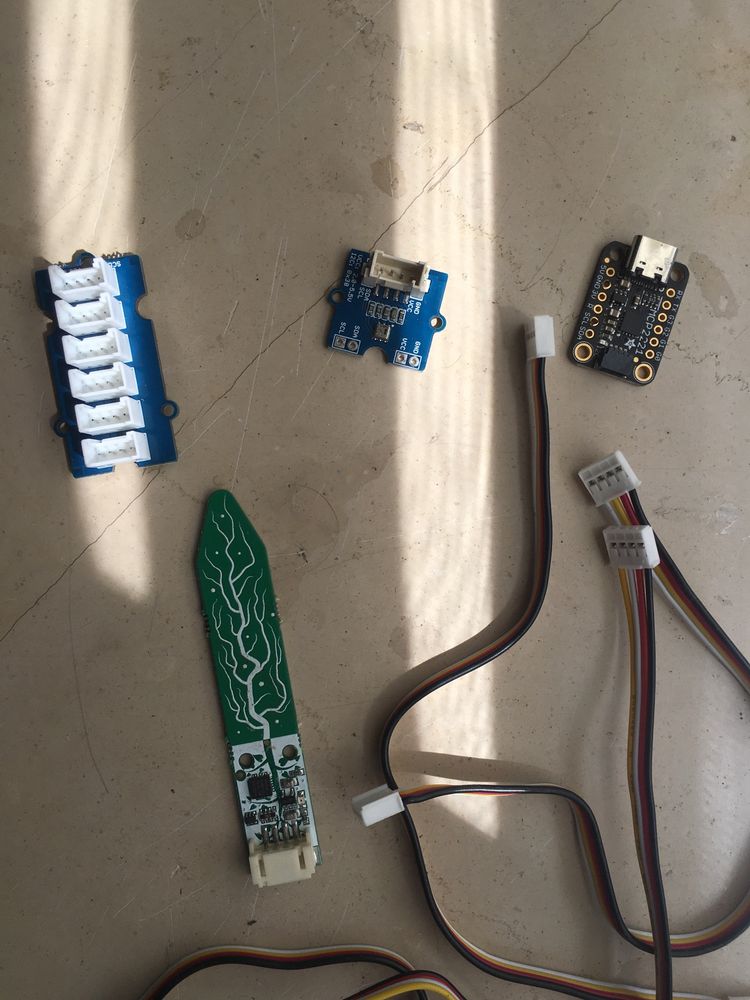 Grove AHT20, seesaw soil sensor, MCP2221A, I2C Hub zestaw arduino
