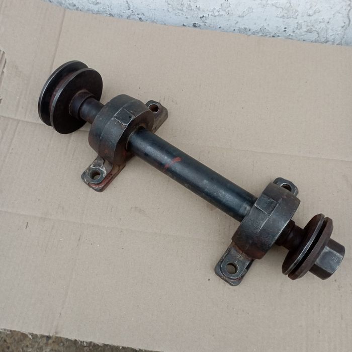 Вал циркулярной пилы. Циркулярка. Циркулярная пила