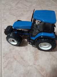 Tractor brinquedo