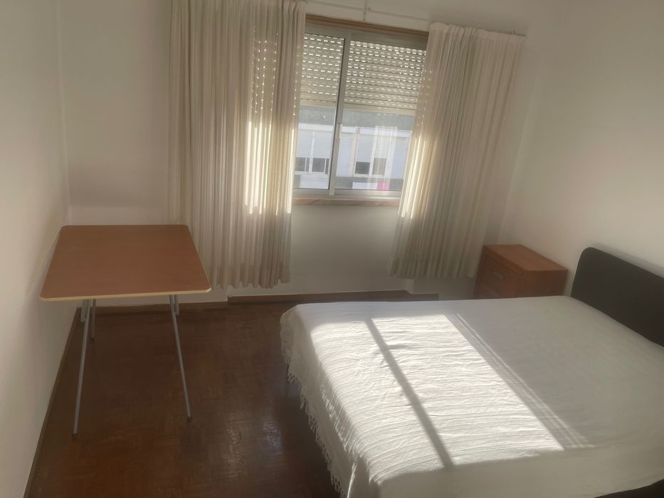 Aluga se quarto Póvoa de Santo Adrião