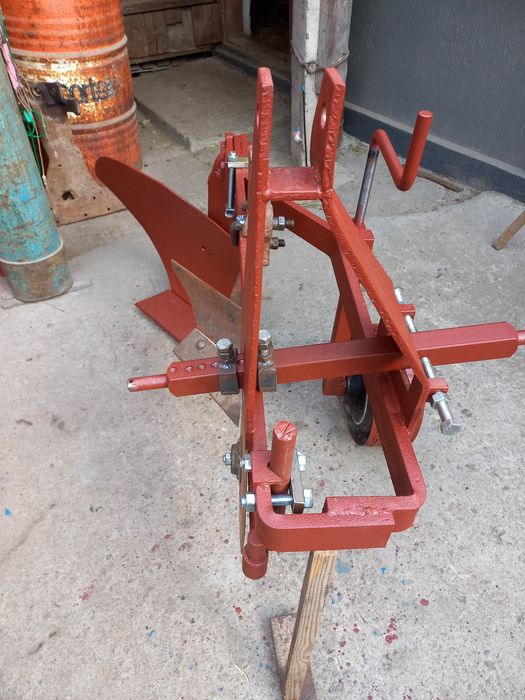 Плуг однокорпусний Одеський (аналог) до тракторів Т 25 , Сінтай , Янма