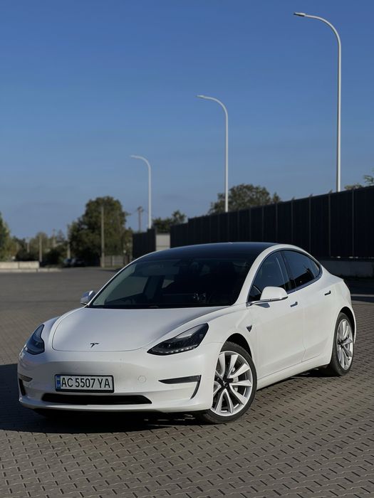 Tesla Model 3 2019 75 кВт Європа