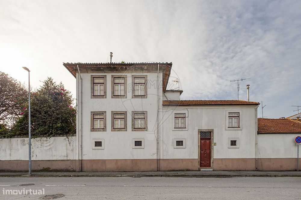 Moradia T13 para venda