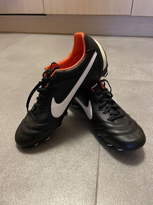 Nowe oryginalne korki piłkarskie Nike Tiempo 2011 ze skóry