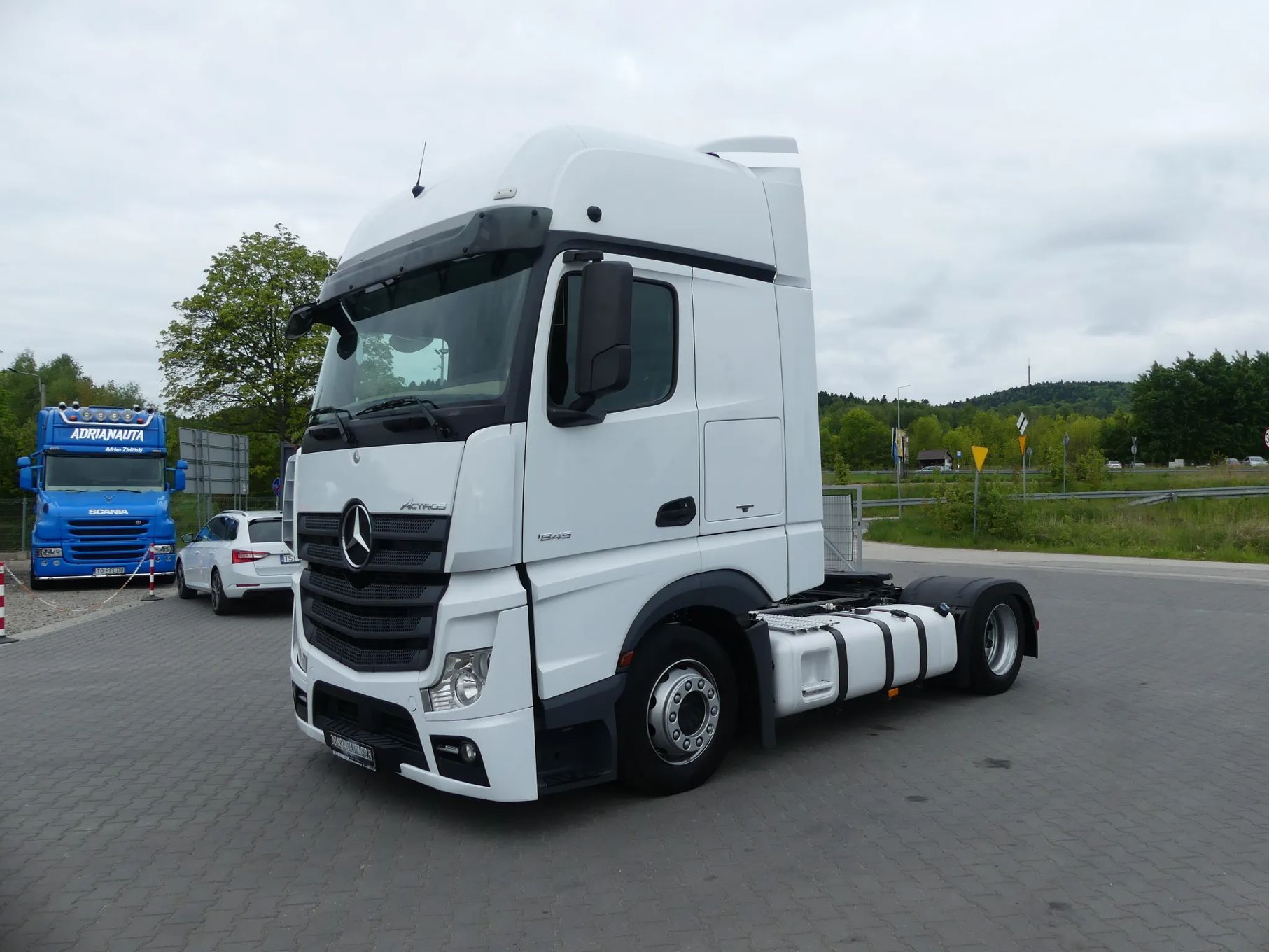 Mercedes-Benz ACTROS 1845 / EURO 6 / LOW DECK / GIGA SPACE / AUTOMAT /