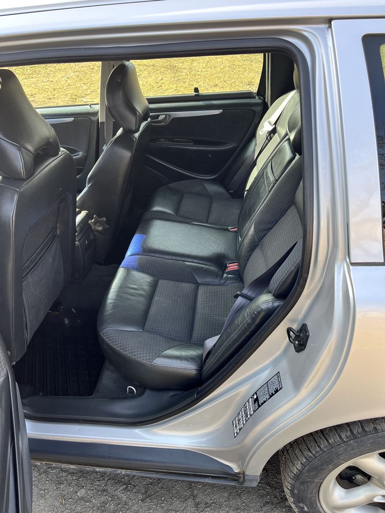 Volvo V70 2.4 бензин