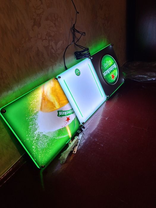 Лайтбокс Dekkers, світлова реклама