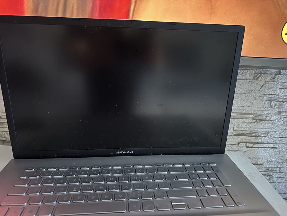 Продам ноутбук Asus VivoBook 17 M712D не робочий
