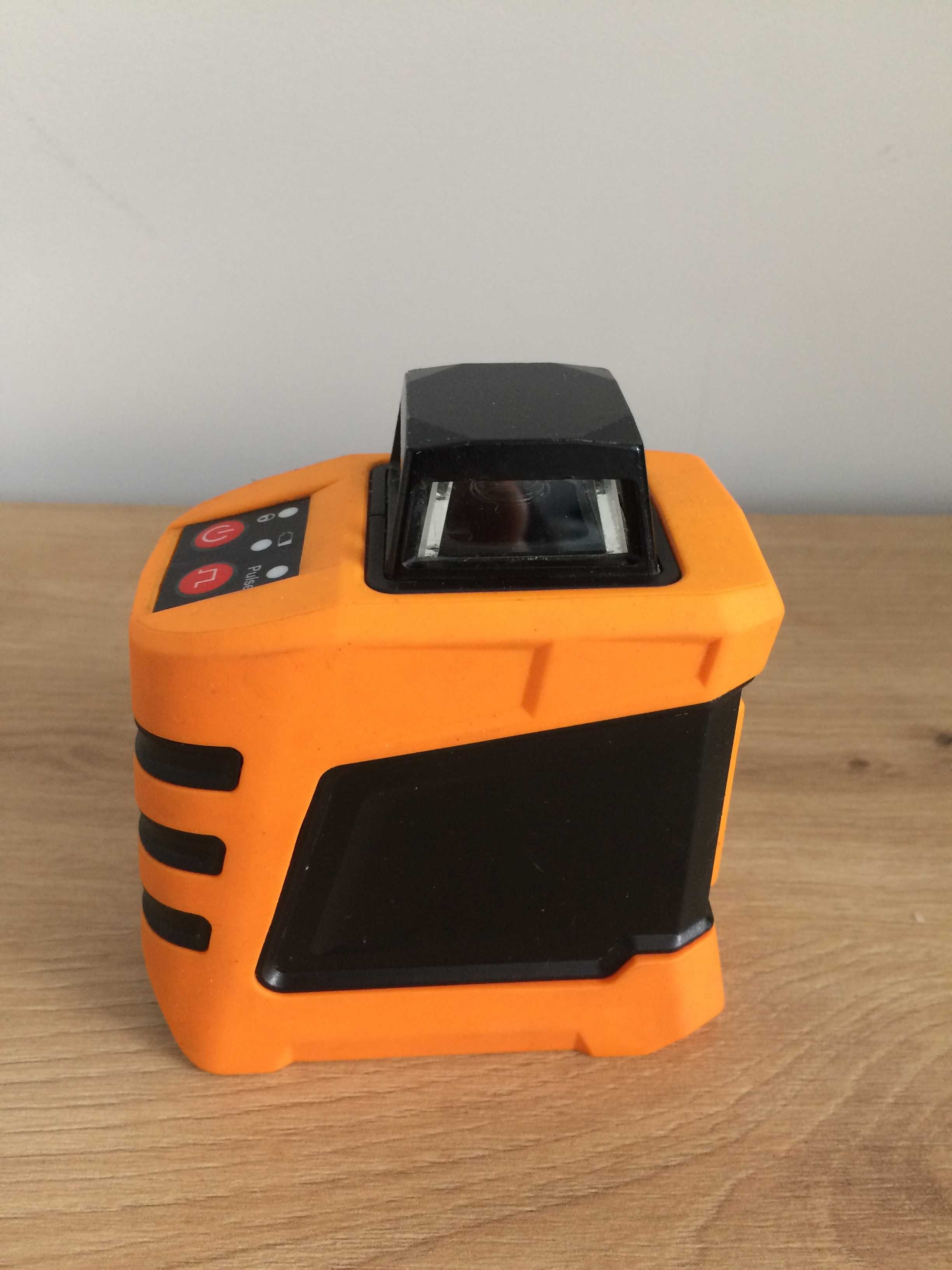 Laser krzyżowy firmy NEO TOOLS model 75-102 -360 stopni.
