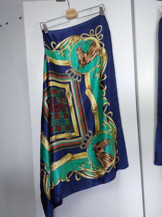 Chusta apaszka 85x85 szal w konie apaszka oversize szalik chusteczka