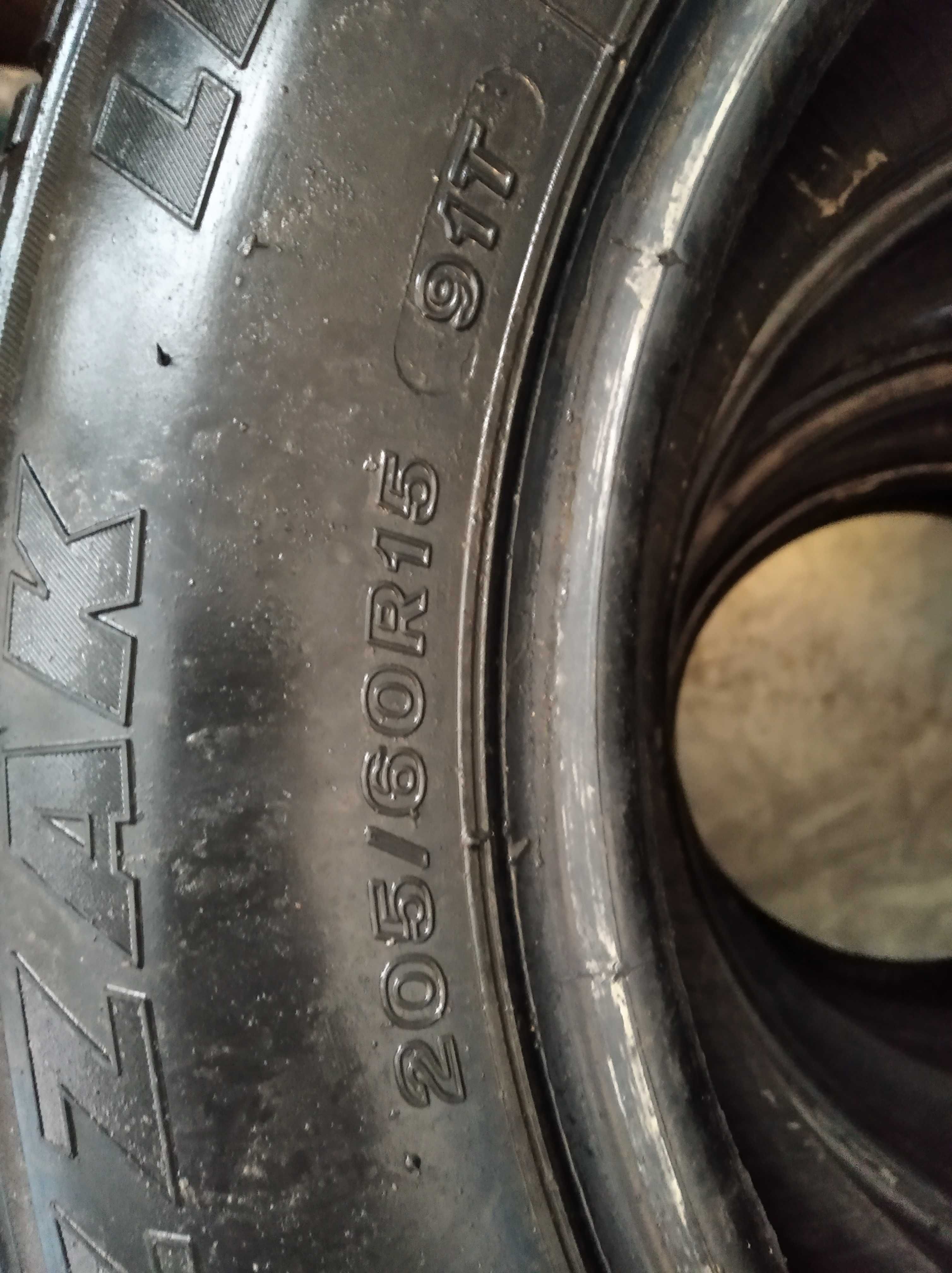 Шини Bridgestone Blizzak LM-25