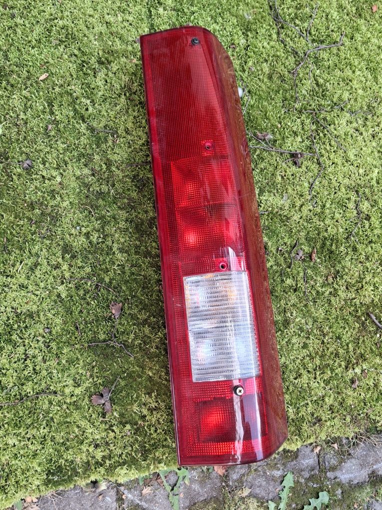 Lampa tylna prawa Iveco