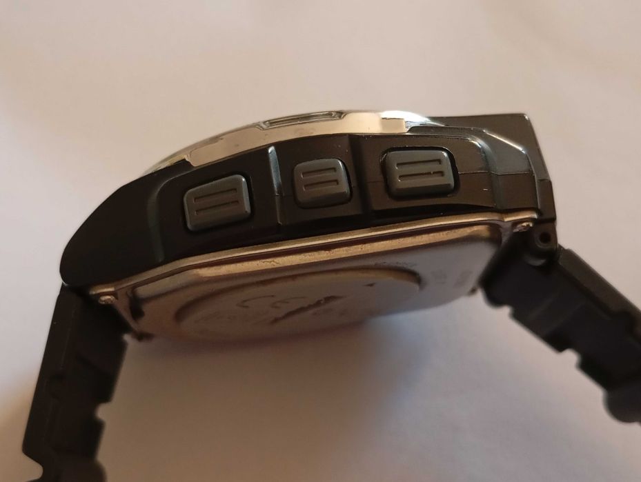 Zegarek Casio WQV-3 - z aparatem