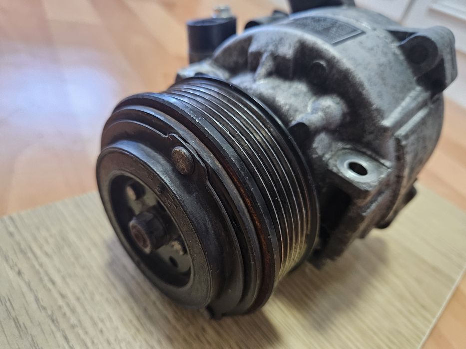 Компресор кондиціонера QS90 в Mitsubishi Outlander, ASX, Lancer