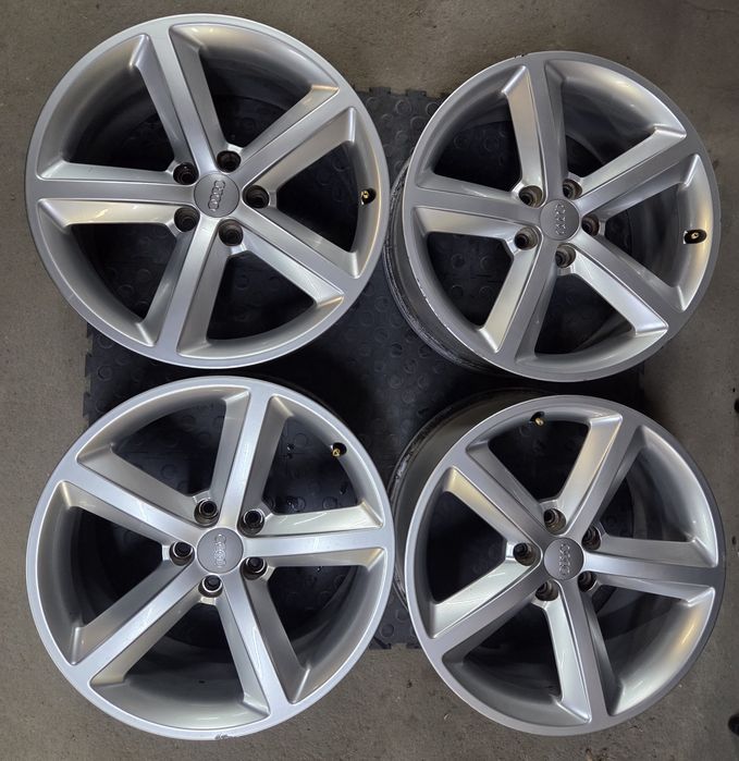 Felgi Aluminiowe 5x112 8Jx18 ET47 Audi A3 A4 A6 Q5