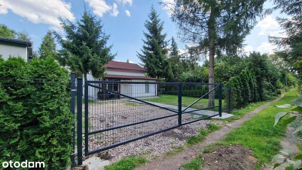 Urokliwy domek rekreacyjny na ROD Generalska – ul. Bystra, Warszawa