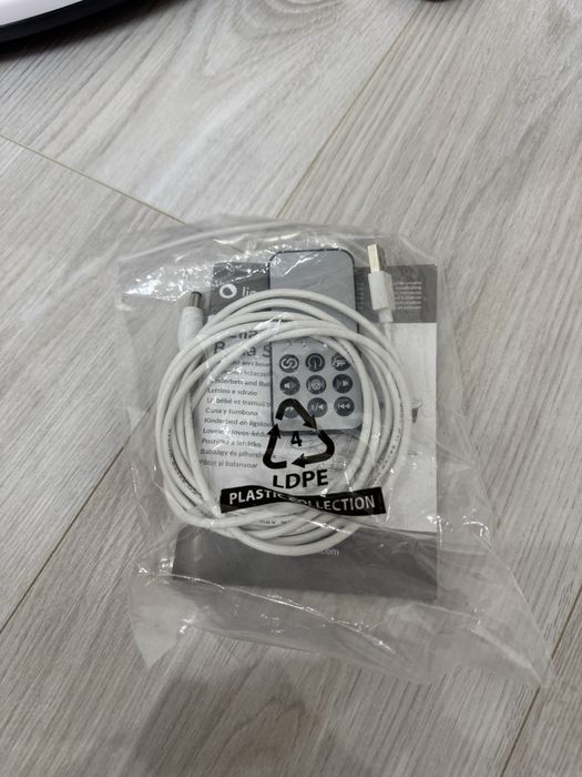 Крісло-гойдалка Lionelo Bella