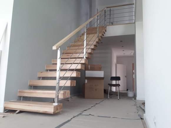 Schody Metalowe, drewniane Konstrukcje schodowe bramy  tarasy metalowe