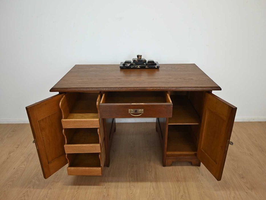 śliczne zgrabne biurko secesyjne 102803