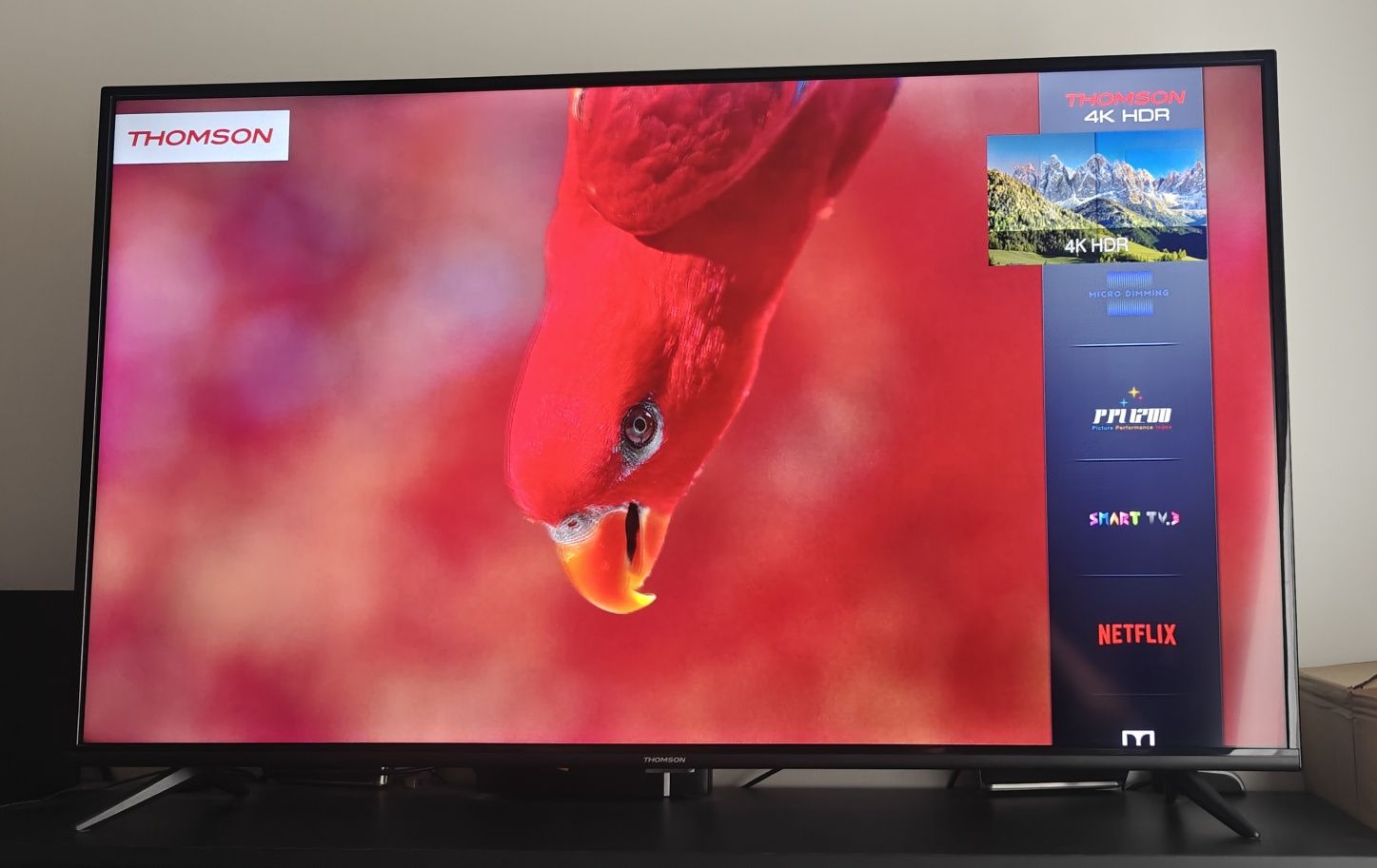 Telewizor 55" THOMSON SMART TV 4k UHD HDR, Netflix, Youtube, DVB-T2