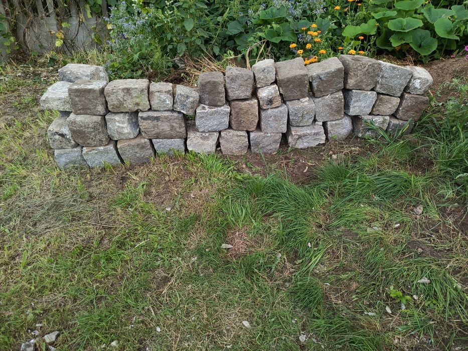 Granit ogrodowy ozdobny, różne kształty.. Zapraszam