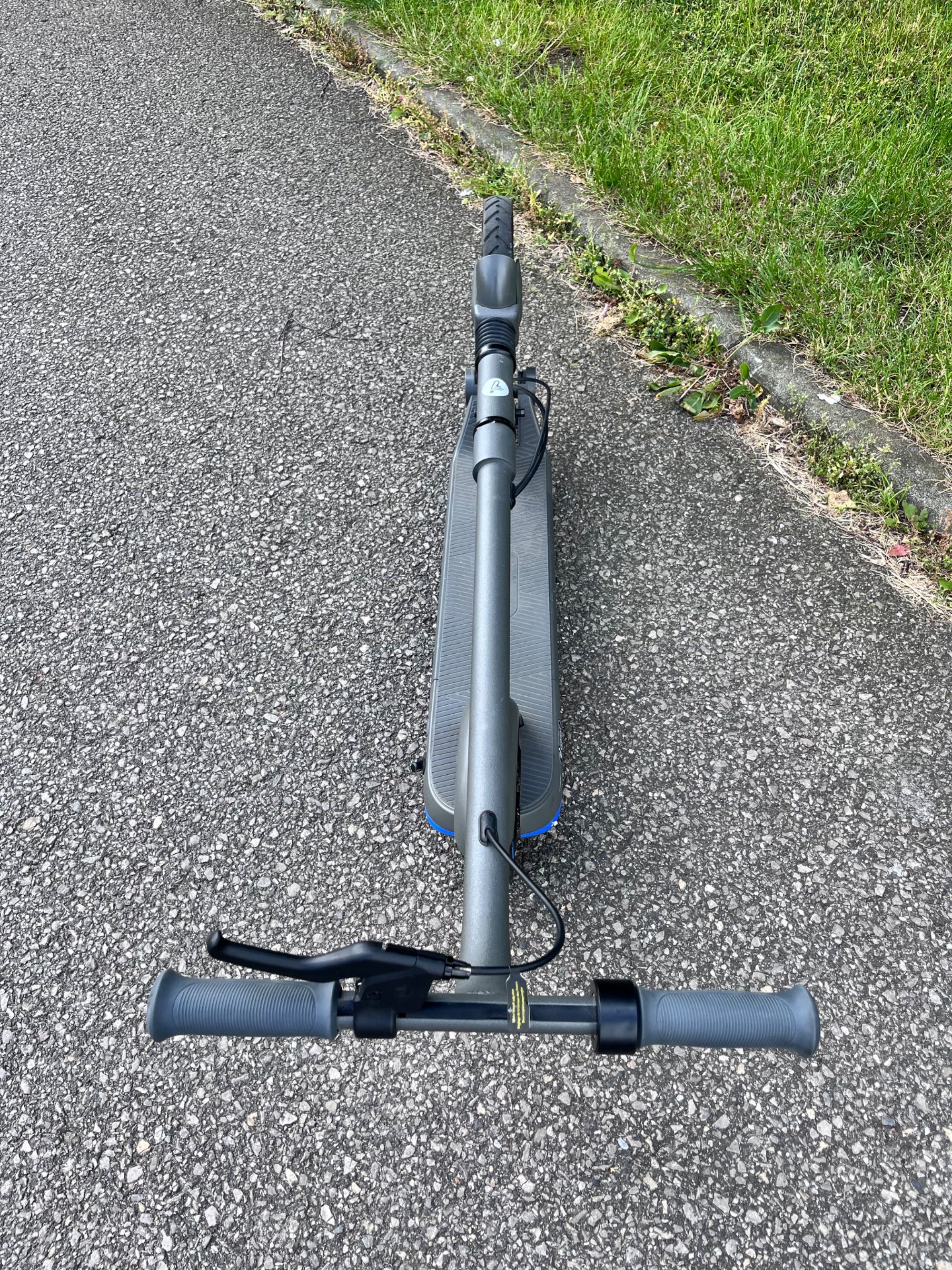 Hulajnoga elektryczna Segway Ninebot Zing E10