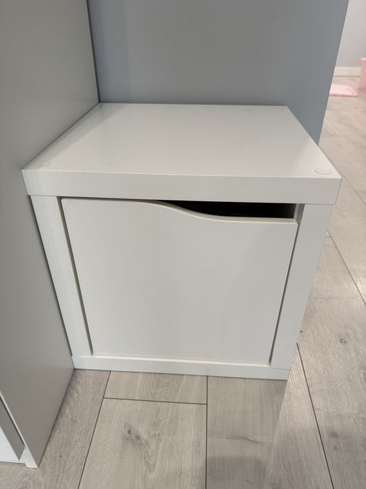 Szafka pojedyncz Kallax z drzwiczkami. Okazja !!!