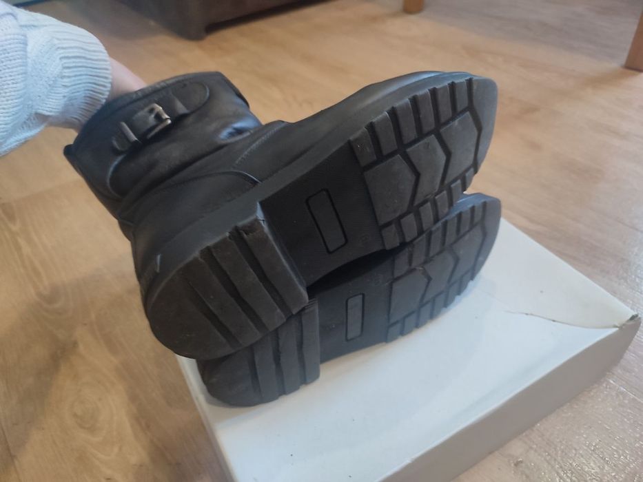 Зимові шкіряні чоботи жіночі 38р