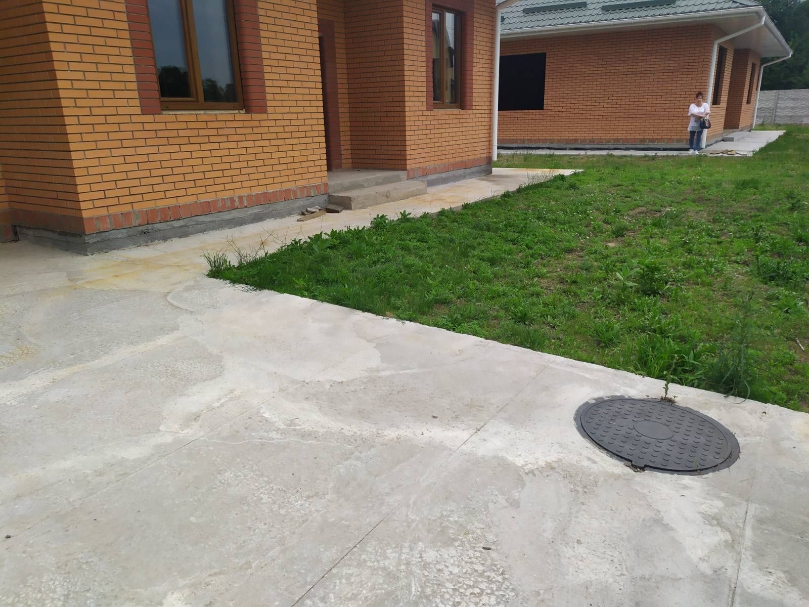 Продам дом в Обуховке рядом с лесом.