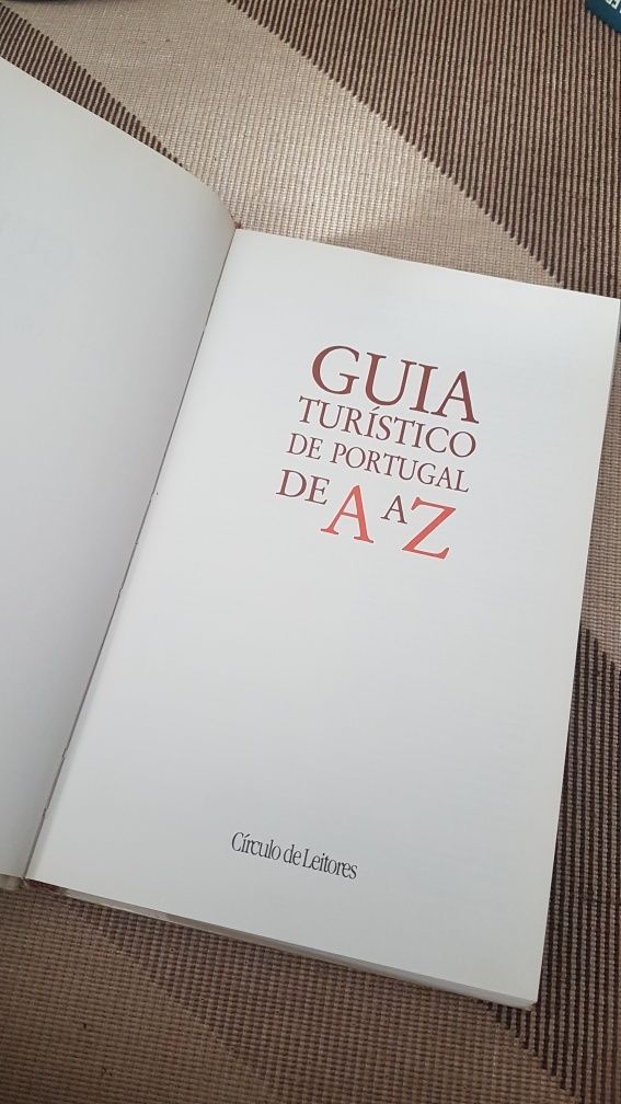 Livro Guia Turístico de Portugal de A a Z