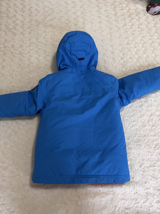 Зимовий пуховик,куртка 4-5 років