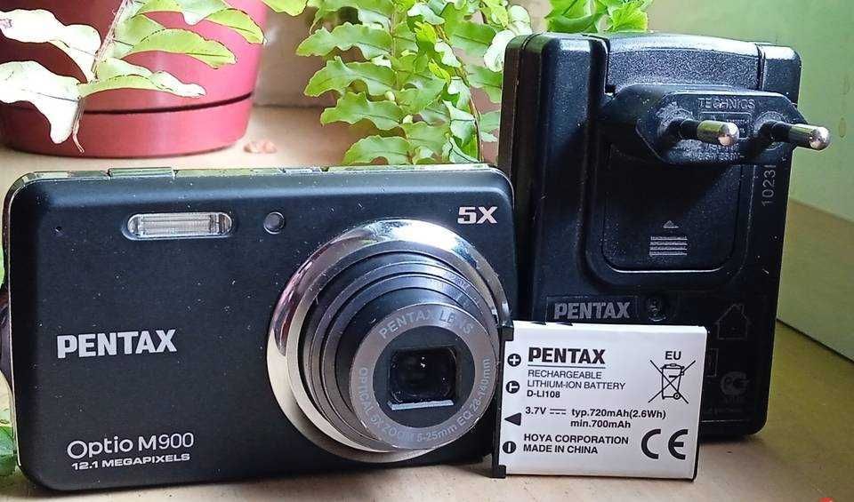 Pentax Optio M 900 z ładowarka D BC 108 i bateria D-Li 108