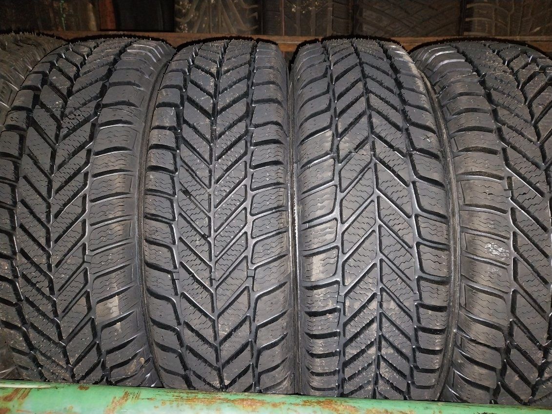 1szt Opona bieżnikowana nowa Markgum 155/70R13 zimowa