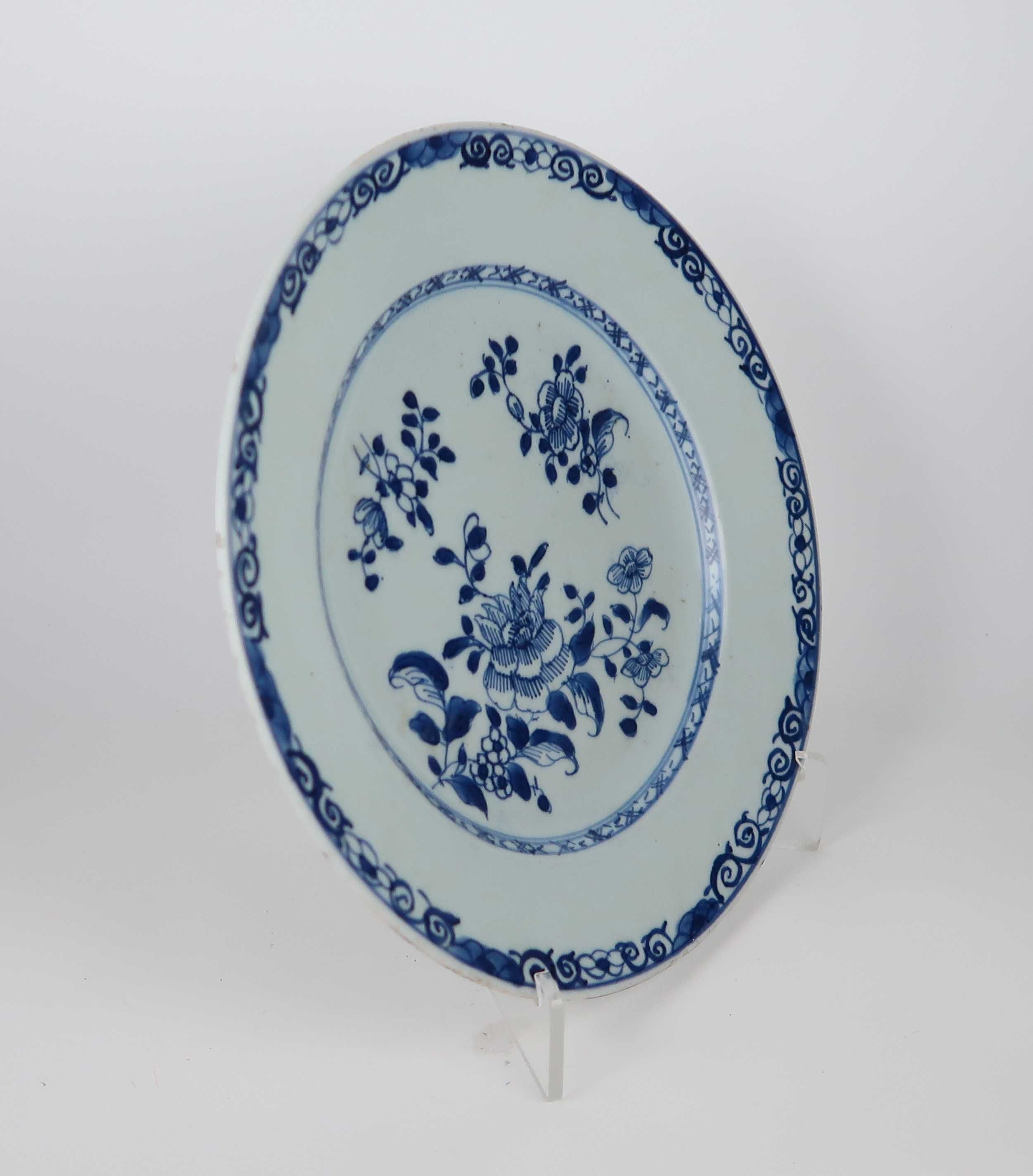 Prato Porcelana Azul e Branca da China, Séc. XVIII - Flores (ref 2)