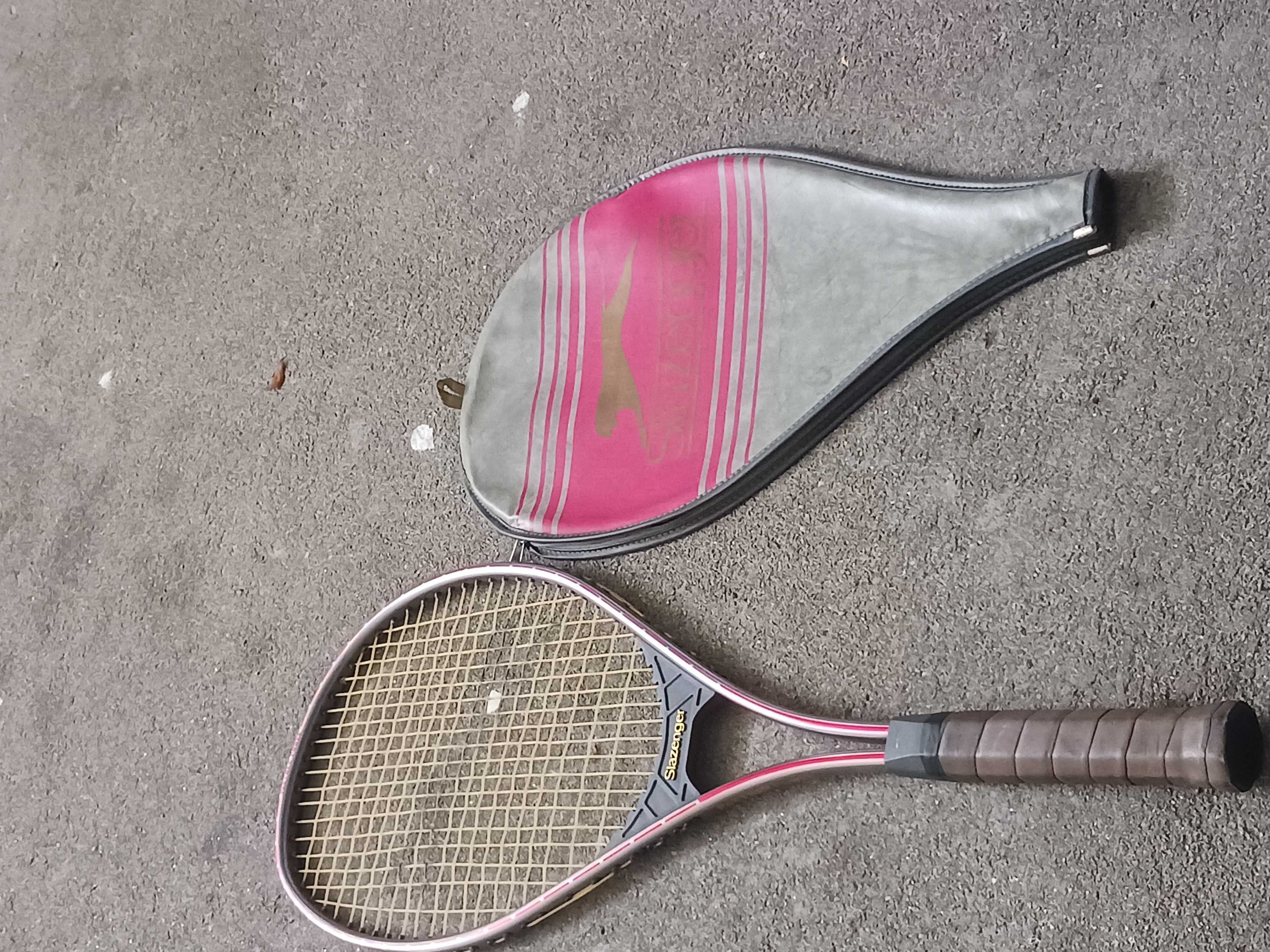 Raquete de ténis antiga Slazenger