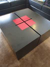 Mesa em Wengue com vidro vermelhos